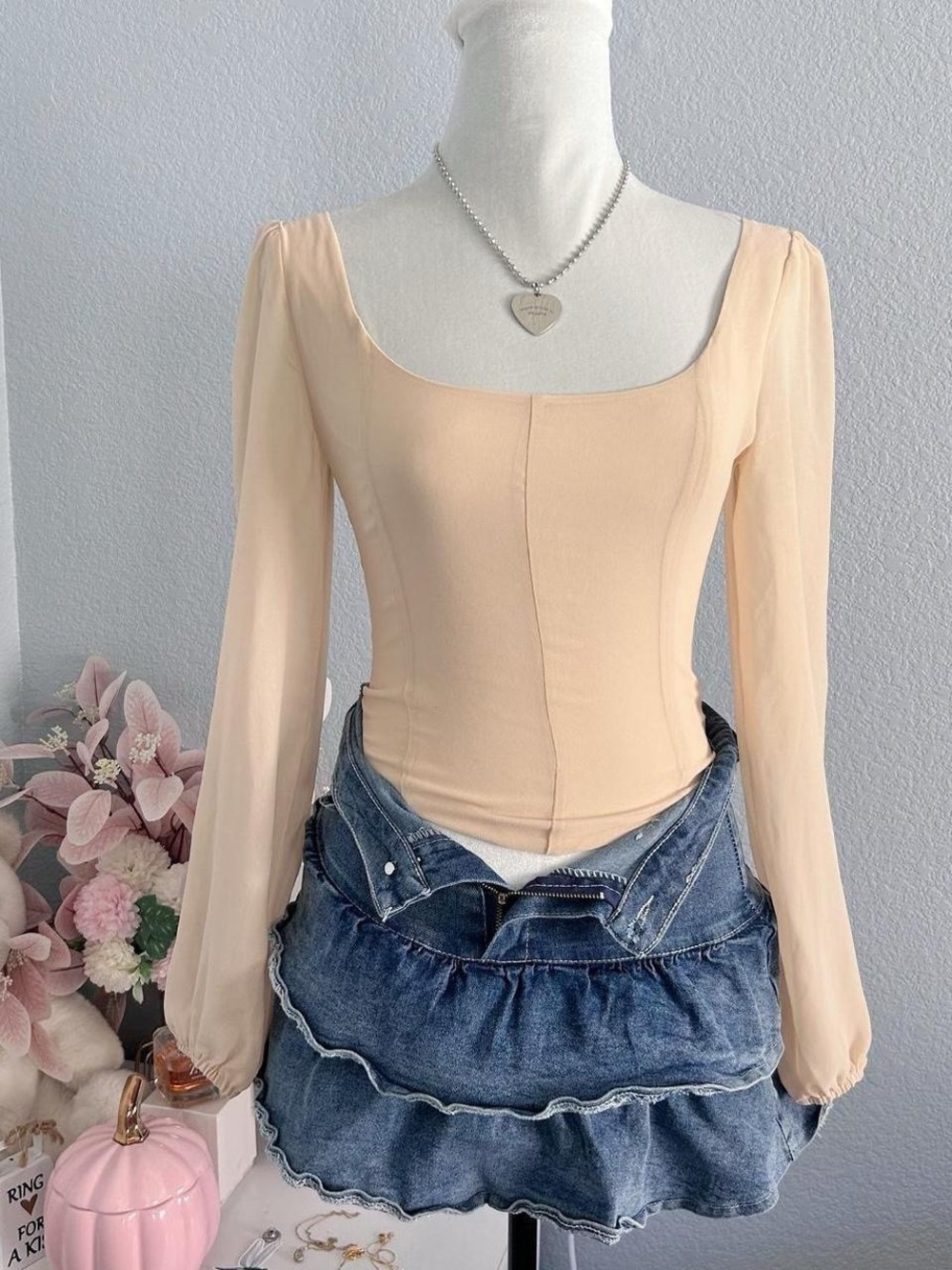 Aritzia Wilfred Tan Beige Long Puff Sleeve Crop Top